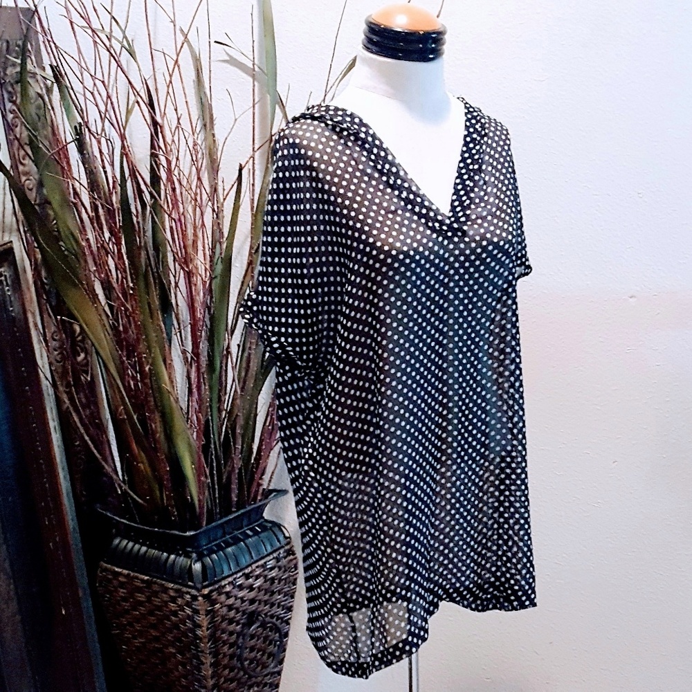 NWOT Jones New York sheer beach coverup 💕